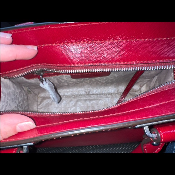 Michael kors hand bag - Picture 2 of 3